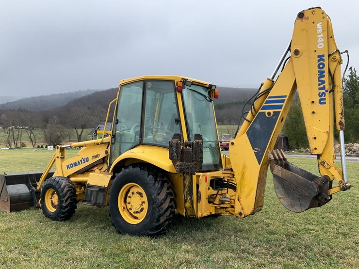 #360-•-2000-komatsu-4x4-utility-backhoe-image-6