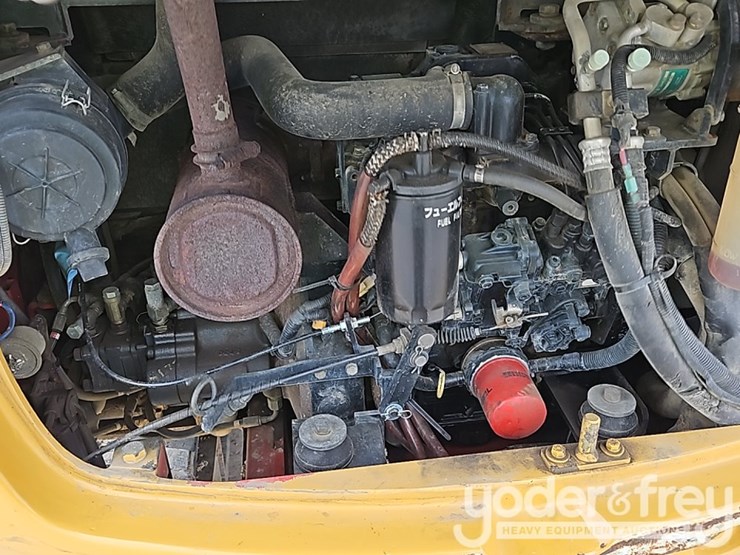 2014-takeuchi-tb235-image-14