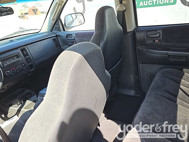 2001-dodge-dakota-sport-image-30