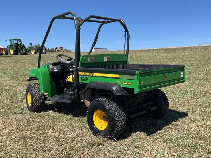 john-deere-gator-image-21