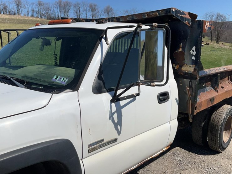 #501-•-2006-gmc-dump-truck-image-20