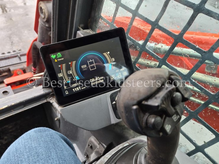 2023-kubota-svl75-3-image-11