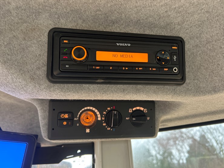 2019-volvo-l90h-image-63