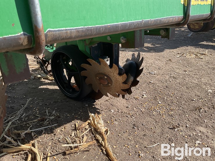 2014-john-deere-1720-image-13