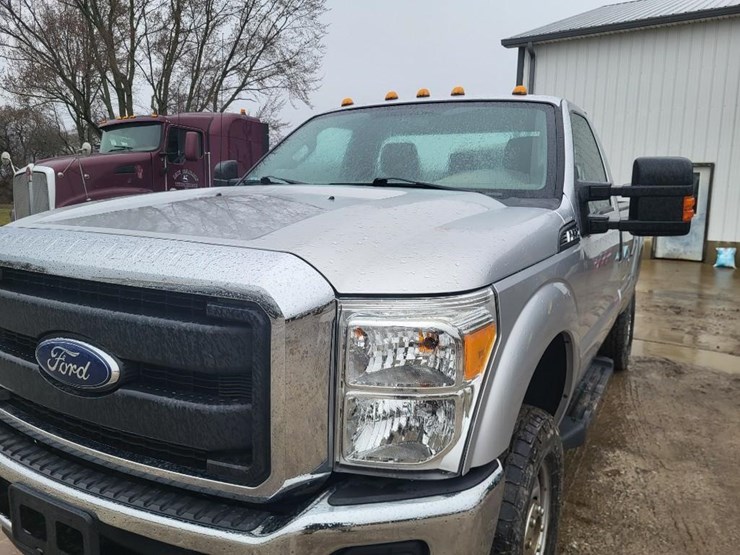 2015-ford-f250-xl-image-10