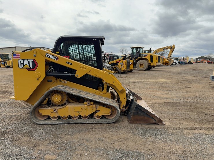 2023-caterpillar-279d3-image-6