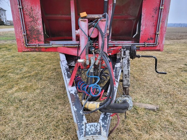 silage-wagon-image-9