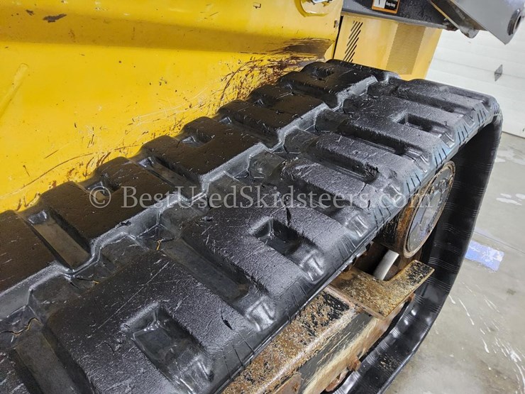 2018-deere-323e-image-29