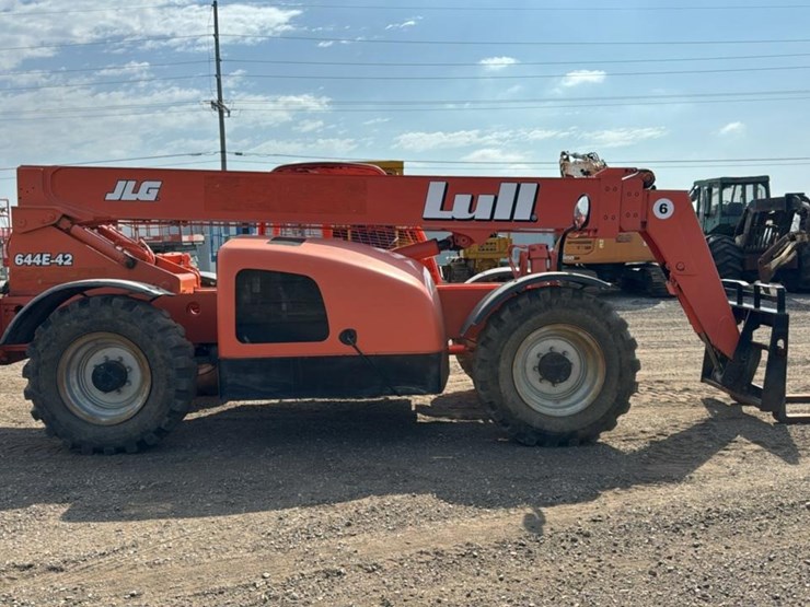 2007-lull-644-image-6