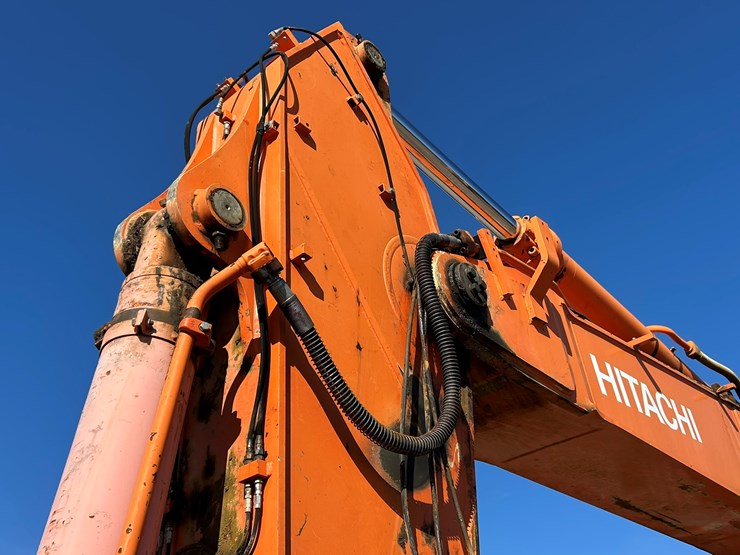 2016-hitachi-zx470-lc-6-image-23