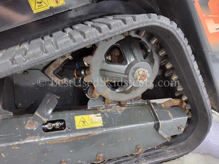 2022-kubota-scl1000-image-12