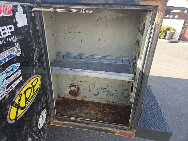 2013-ford-f350-xlt-image-16