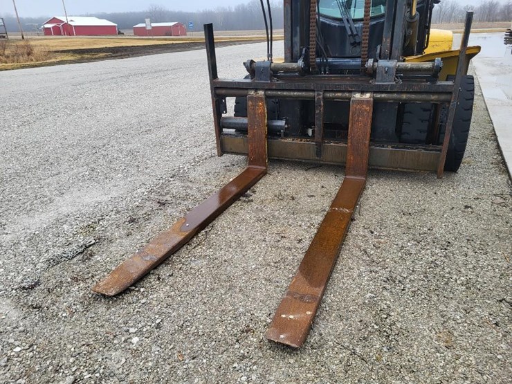 2012-yale-forklift-image-9