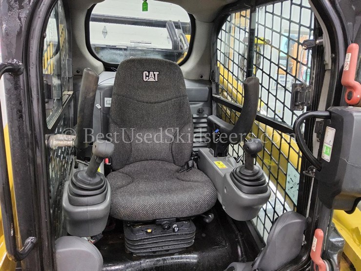 2015-caterpillar-272d2-image-9