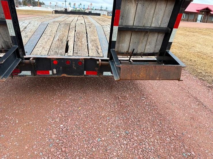 #193-•-lot-193-image-31