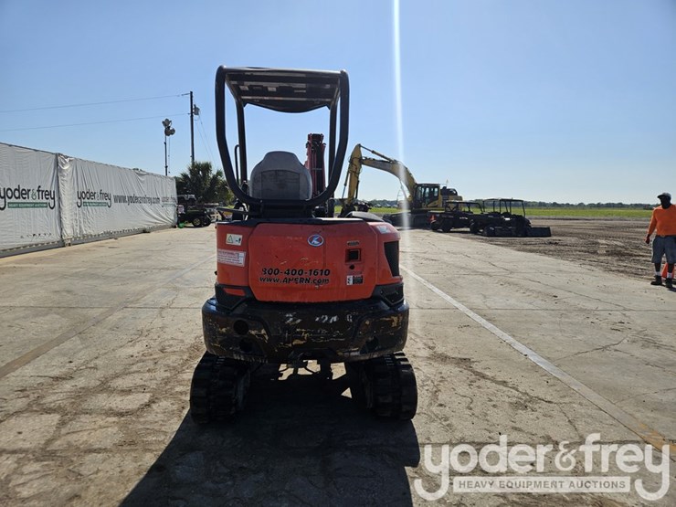 2019-kubota-kx033-4-image-28