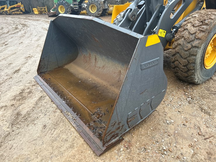 2019-volvo-l90h-image-10