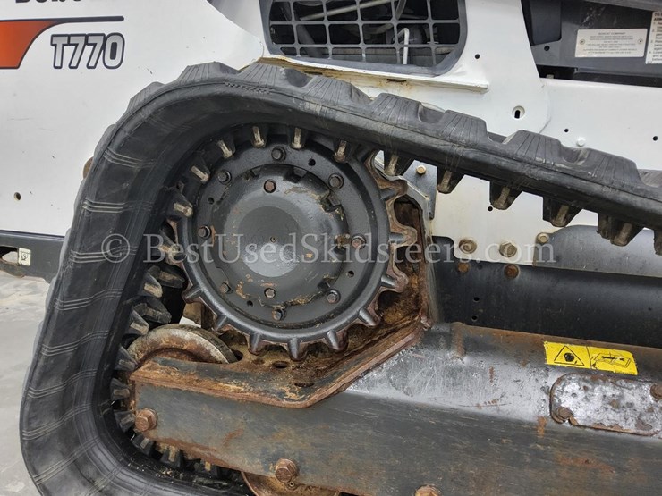 2022-bobcat-t770-image-18