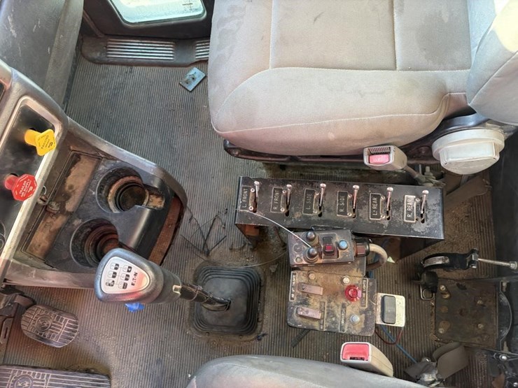 2009-kenworth-t800-image-19