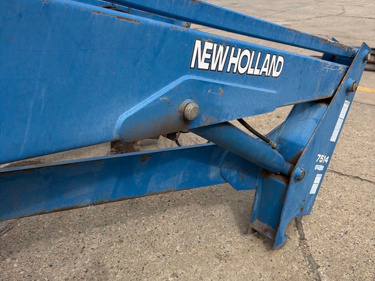 new-holland-7514-image-8