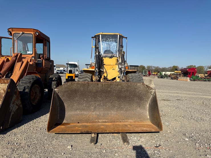 caterpillar-it28f-image-2