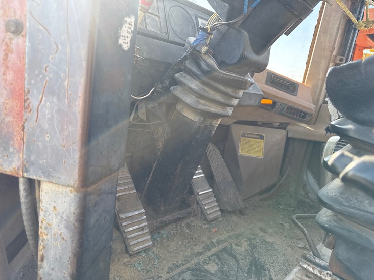 caterpillar-it28f-image-52