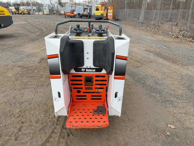 2023-bobcat-mt100-image-4