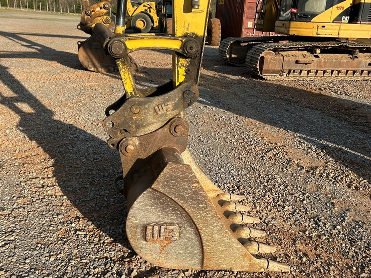 2017-komatsu-pc88mr-10-image-8