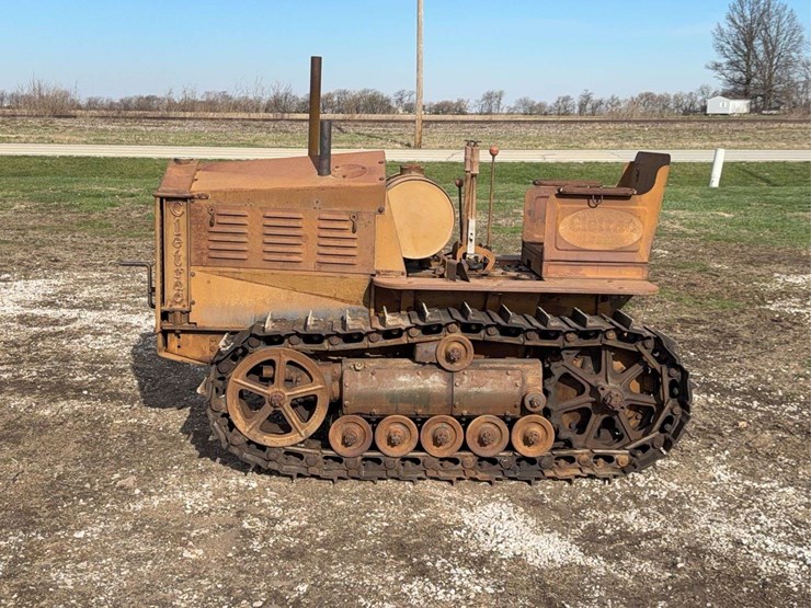 1932-cletrac-20-crawler-image-2