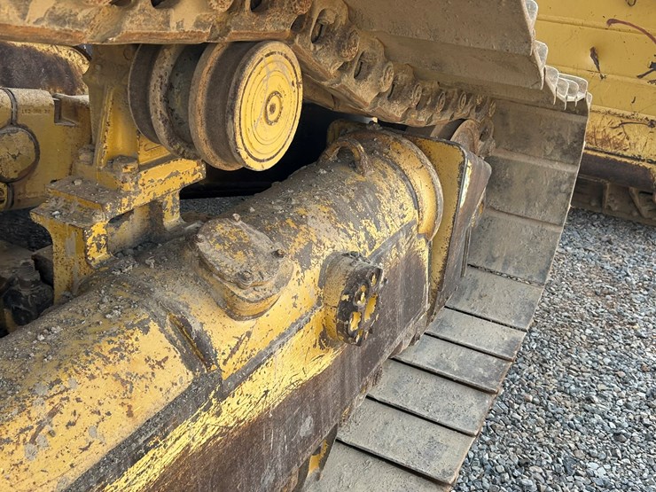 2015-caterpillar-d6t-lgp-image-91