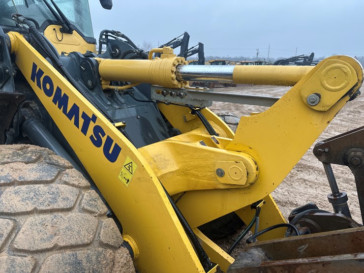 2016-komatsu-wa270-7-image-15