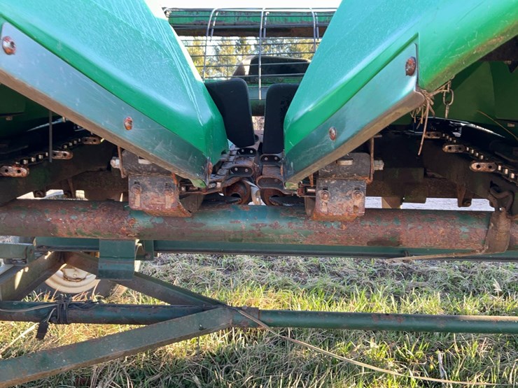 #720-•-john-deere-combine-corn-head-and-cart-image-14
