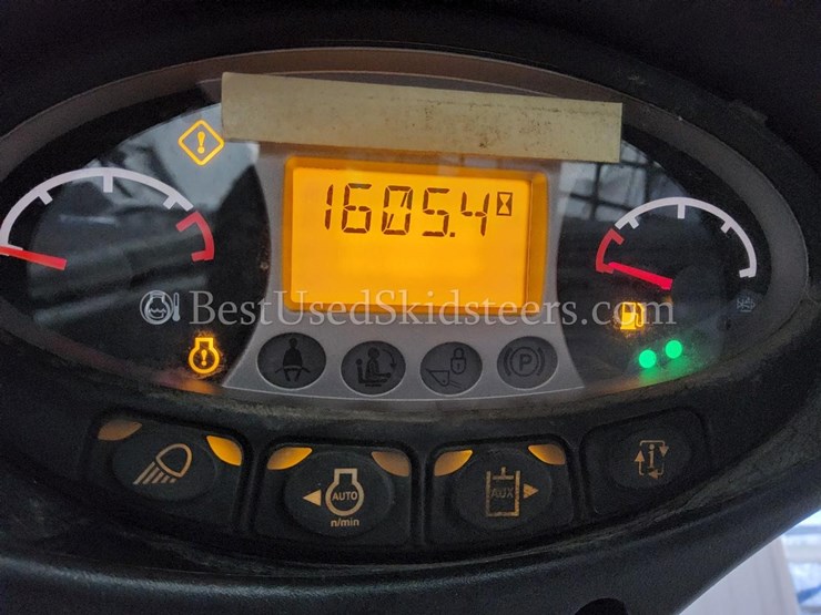 2020-bobcat-t770-image-32