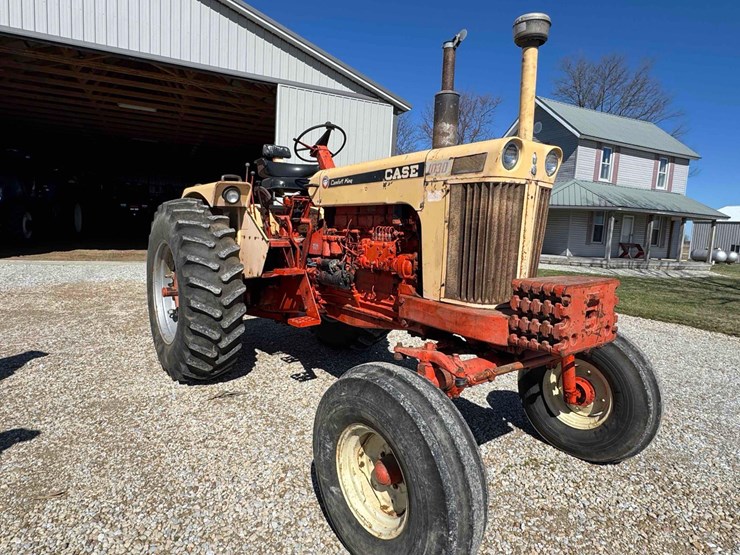 case-1030-comfort-king-tractor,-diesel,-wide-front,-18.4-34-tires,-5-front-weights,-2-remotes,-3pt.,-image-25