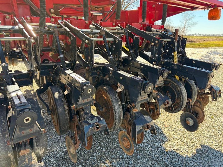 case-ih-5500-image-12