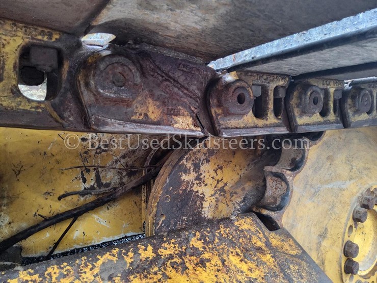 2017-deere-650k-image-36