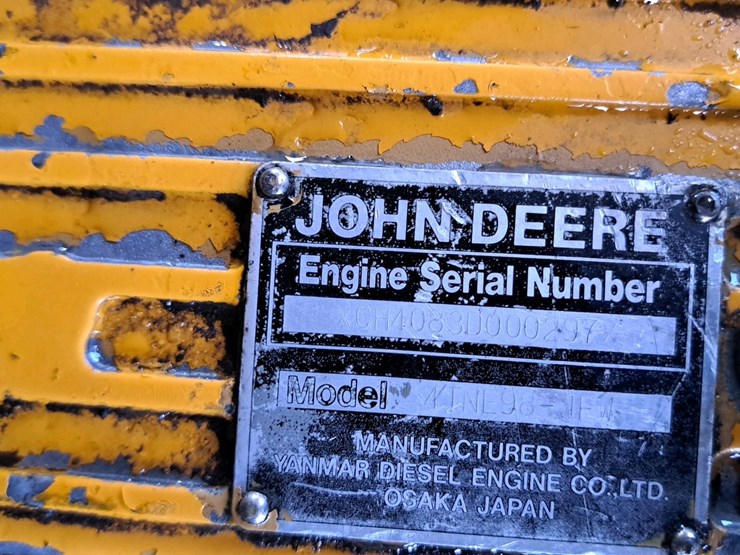 2001-deere-244h-image-11
