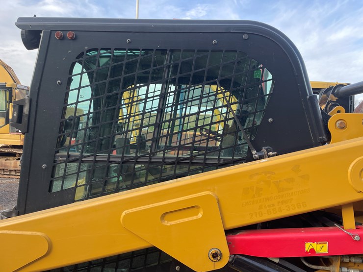 2017-caterpillar-259d-image-40