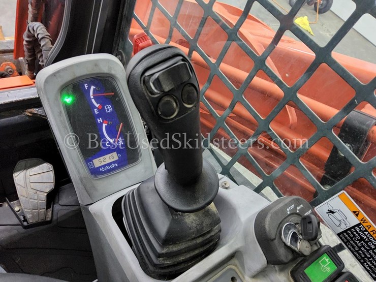 2015-kubota-svl90-2-image-19