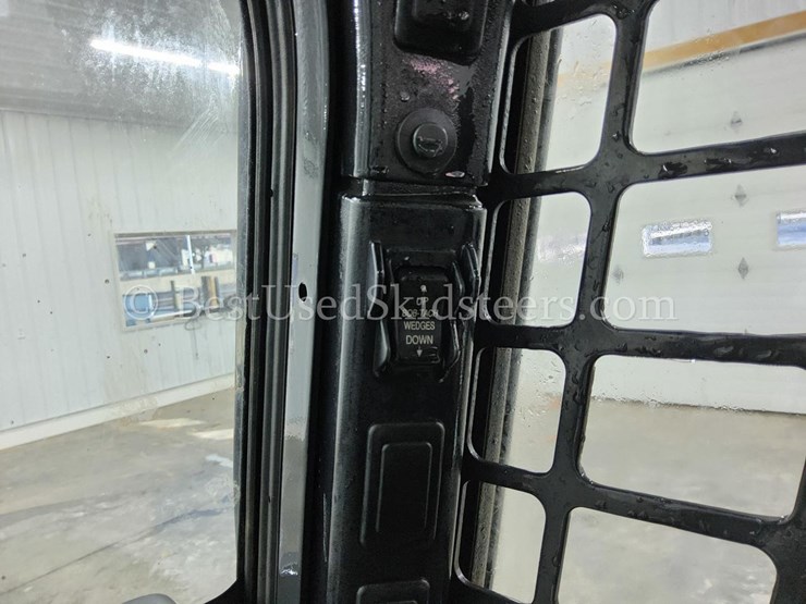 2019-bobcat-s770-image-22