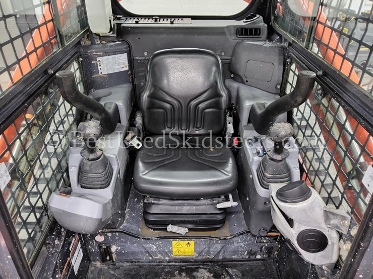 2020-kubota-svl65-2-image-24