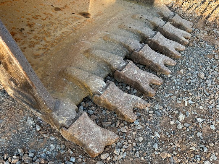 2004-caterpillar-321c-image-14