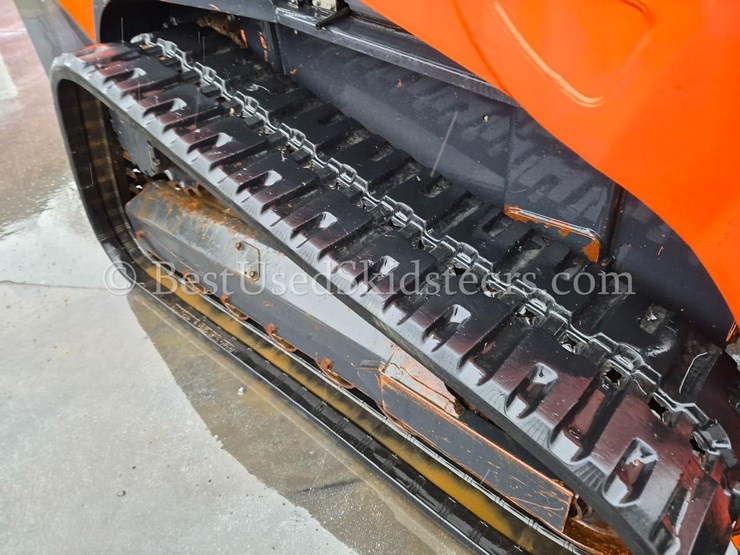 2022-kubota-svl97-2-image-8