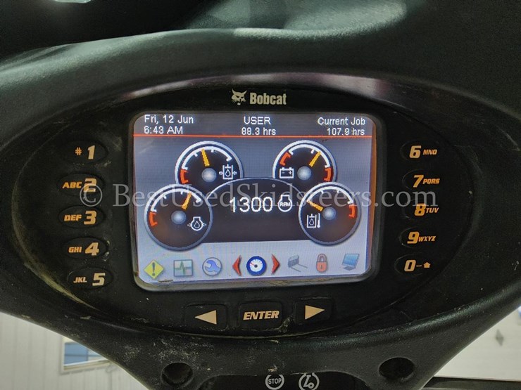 2014-bobcat-t550-image-21