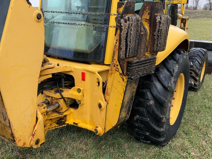 #360-•-2000-komatsu-4x4-utility-backhoe-image-59