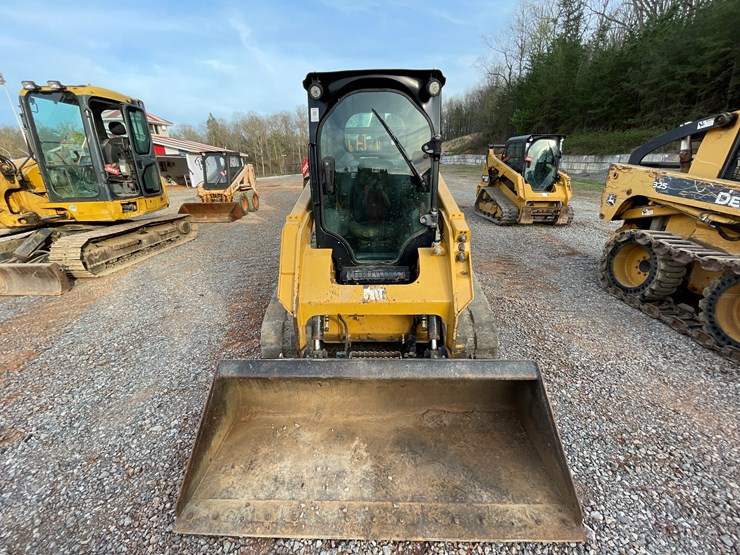 2017-caterpillar-259d-image-8