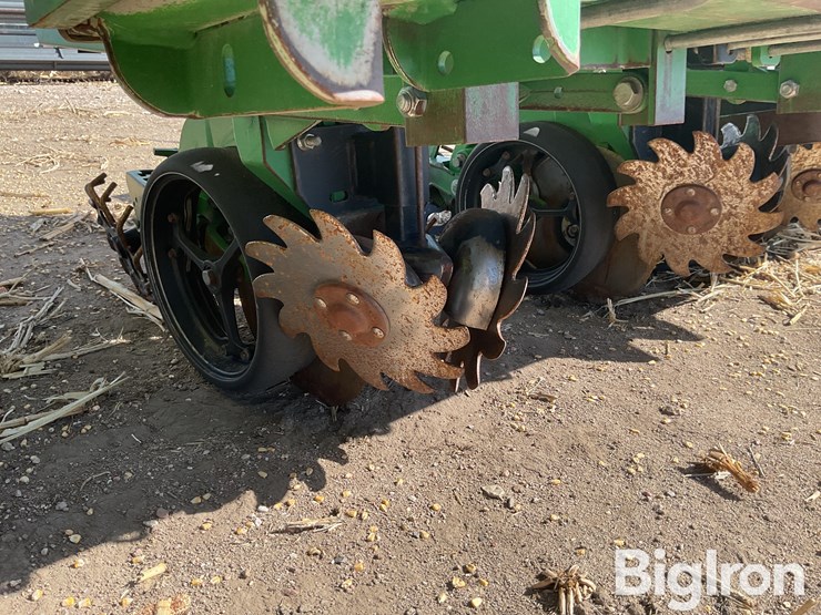 2014-john-deere-1720-image-16