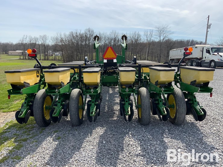 1997-john-deere-1770-image-6