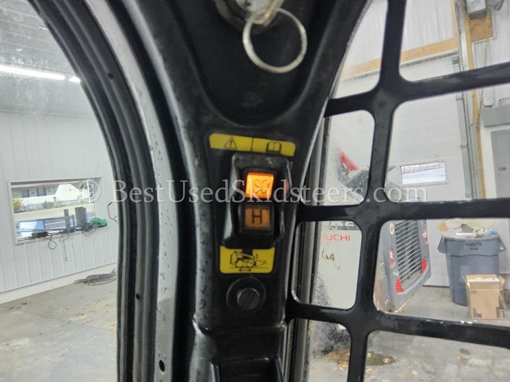 2021-bobcat-t550-image-15