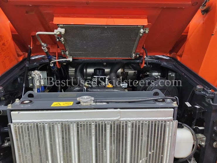 2023-kubota-svl97-2-image-20